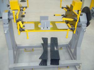 壓鉚機的壓鉚過程